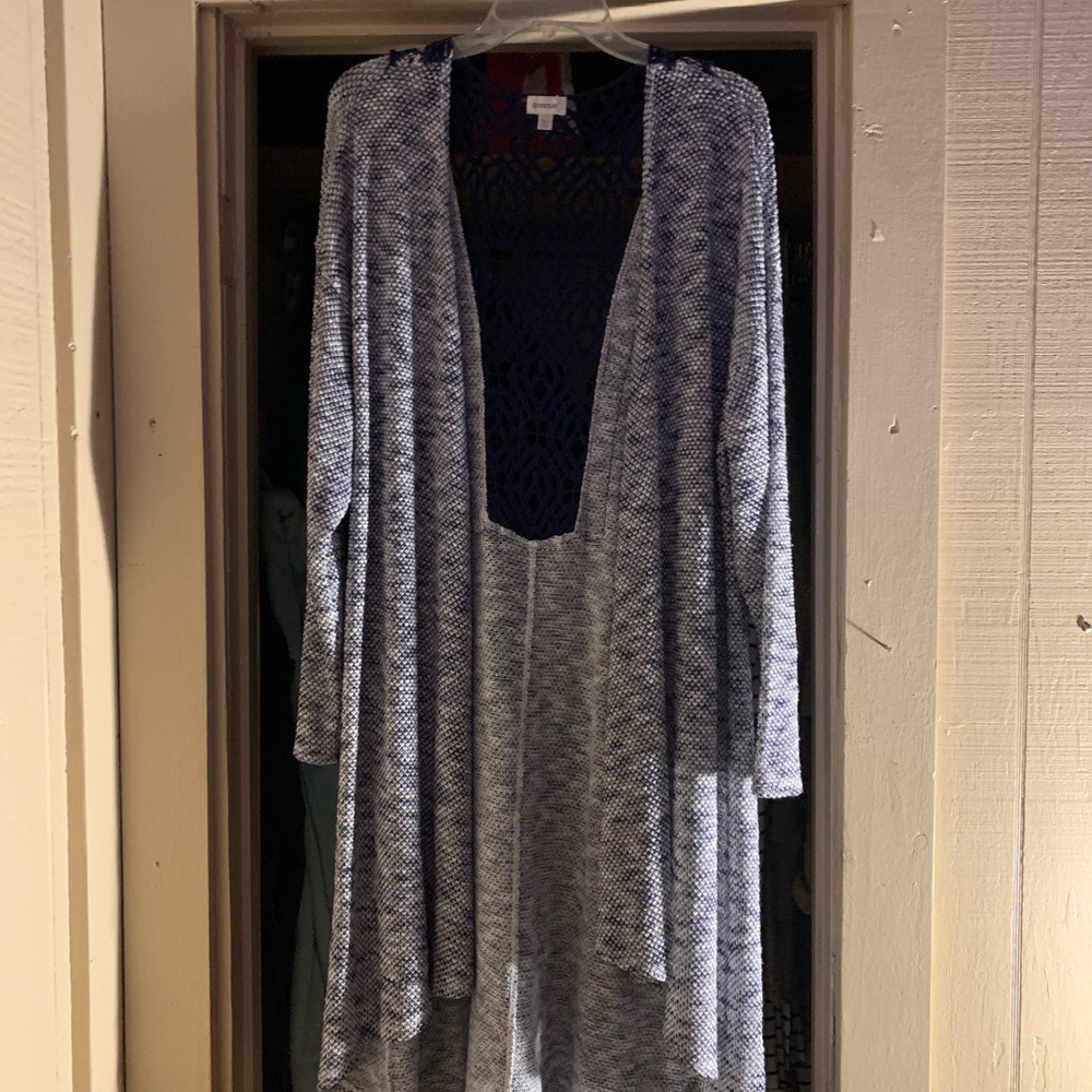 White/Navy Blue Cardigan size 18/20